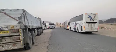 اخبار اليمن الان بالصور طوابير طويلة للمسافرين الفلج اخبار اليمن الان الحدث اليوم عاجل