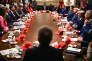 عدن نيوز اخبار اليمن الان ترمب يهدد سلطنة النسف وواشنطن اخبار اليمن الان الحدث اليوم عاجل عدن نيوز