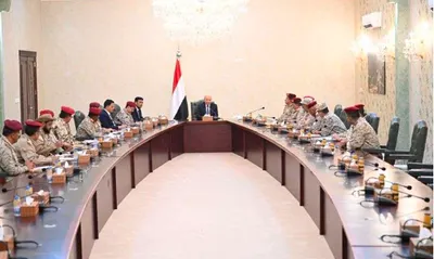 اخبار اليمن الان العليمي يوجه بإخراج منطقة عسكرية اخبار اليمن الان الحدث اليوم عاجل