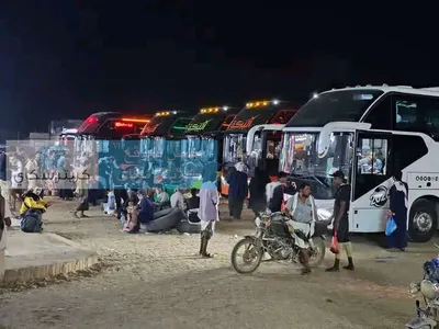 اخبار اليمن الان الوديعة المسافرين طوابير باصات الجماعي اخبار اليمن الان الحدث اليوم عاجل