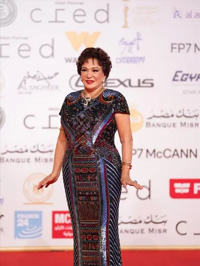 اخبار اليمن الان يسرقون الأضواء افتتاح القاهرة السينمائي اخبار اليمن الان الحدث اليوم عاجل