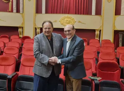 اخبار اليمن الان الرئيس ناصر محمد يطمئن الفنان اخبار اليمن الان الحدث اليوم عاجل