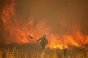 عرب تايم اخبار اليمن الان حرائق أوروبا طائرات لإخماد النيران اخبار اليمن الان الحدث اليوم عاجل عرب تايم