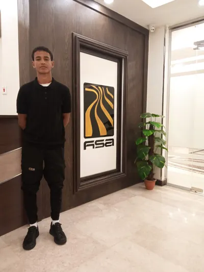اخبار اليمن الان الطالب اليمني عبدالحكيم أولمبياد الدولية اخبار اليمن الان الحدث اليوم عاجل