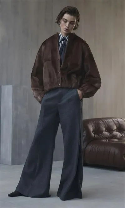 اخبار اليمن الان بأسلوب برونيلو كوتشينيلي الموضة النسائية اخبار اليمن الان الحدث اليوم عاجل