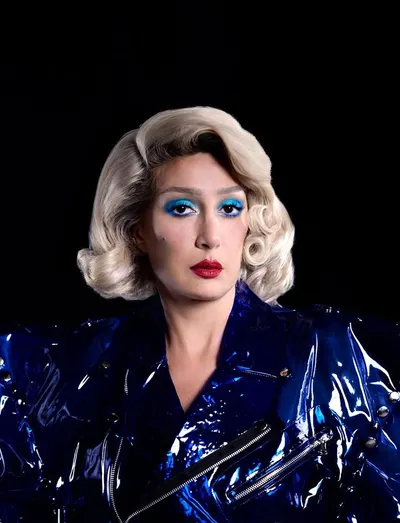 اخبار اليمن الان الرازق الأنظار بإطلالة جريئة الرسالة اخبار اليمن الان الحدث اليوم عاجل