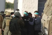 صحيفة الثورة صنعاء اخبار اليمن الان الصهيوني مداهمات ويعتقل فلسطينيين الغربية اخبار اليمن الان الحدث اليوم عاجل صحيفة الثورة صنعاء