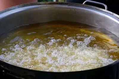 اخبار اليمن الان الكشف المرأة الشرعبية بالزيت المغلي اخبار اليمن الان الحدث اليوم عاجل