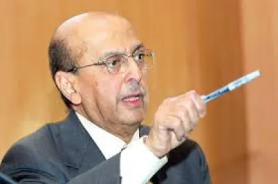 اخبار اليمن الان القربي يعلق قرار ترحيل أكاديمي اخبار اليمن الان الحدث اليوم عاجل