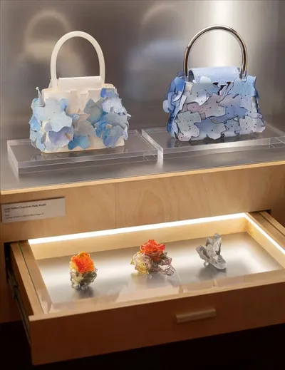 اخبار اليمن الان إبداع vuitton المعرض الدولي للفنون اخبار اليمن الان الحدث اليوم عاجل