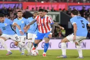 عدن تايم اخبار اليمن الان باراجواي تتقدم المونديال بثنائية أوروجواي اخبار اليمن الان الحدث اليوم عاجل عدن تايم
