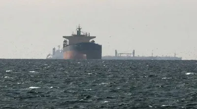 اخبار اليمن الان سفينة تتعرض لهجوم مضيق هرمز اخبار اليمن الان الحدث اليوم عاجل