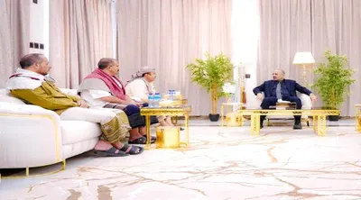 اخبار اليمن الان الرئيس الزبيدي يلتقي محافظ محافظة اخبار اليمن الان الحدث اليوم عاجل