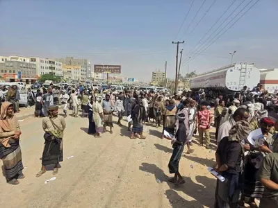 اخبار اليمن الان لإدراج متهمين بقضية مرافقي الأسرى اخبار اليمن الان الحدث اليوم عاجل