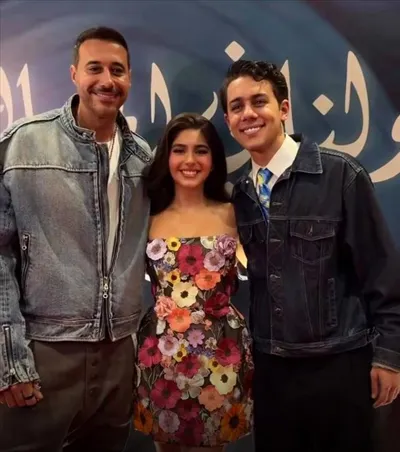 اخبار اليمن الان لحظات عائلية السعدني أبنائه لفيلمه اخبار اليمن الان الحدث اليوم عاجل