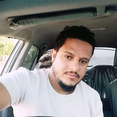 اخبار اليمن الان الناشط الجنوبي اليزيدي يتحدث للإعلاميين اخبار اليمن الان الحدث اليوم عاجل