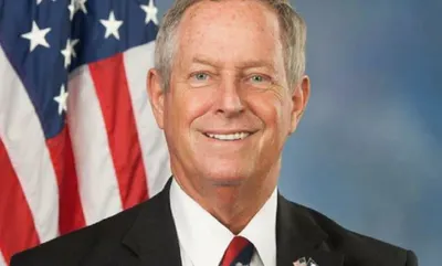 اخبار اليمن الان سيناتور أمريكي الحوثيين الأسلحة للمليشيات اخبار اليمن الان الحدث اليوم عاجل