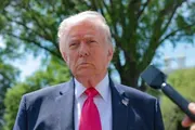 عدن تايم اخبار اليمن الان ترامب ويتوعد بخيارات عسكرية متصاعدة اخبار اليمن الان الحدث اليوم عاجل عدن تايم