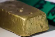 مارب اليوم اخبار اليمن الان الذهب بأكثر توقعات الفائدة الأمريكية اخبار اليمن الان الحدث اليوم عاجل مارب اليوم