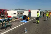 عرب تايم اخبار اليمن الان مقتل وإصابة انقلاب حافلة تركيا اخبار اليمن الان الحدث اليوم عاجل عرب تايم
