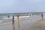 حياه عدن الإخباري اخبار اليمن الان إقبال سواحل للاستحمام البلدة البنجيز اخبار اليمن الان الحدث اليوم عاجل حياه عدن الإخباري