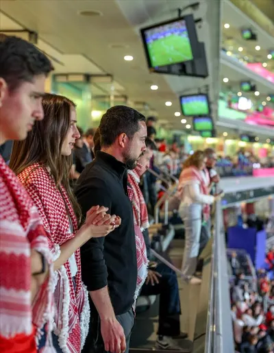 اخبار اليمن الان الأمير الحسين والأميرة يبعثان تحفيزية اخبار اليمن الان الحدث اليوم عاجل