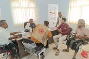 تعز مدير عام موزع يناقش مع منظمة الإغاثة...