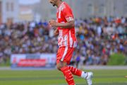 رغم وفاة شقيقه وحيد الخياط يصر على مرافقة...