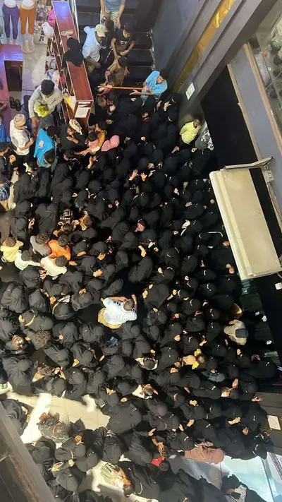 اخبار اليمن الان زحمة مسبوقة مهرجان تخفيضات ضخمة اخبار اليمن الان الحدث اليوم عاجل