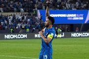 الهلال السعودي يعلن إصابة بنزيما وسالم الدوسري