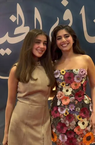 اخبار اليمن الان لحظات عائلية السعدني أبنائه لفيلمه اخبار اليمن الان الحدث اليوم عاجل