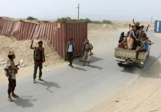 اخبار اليمن الان وصول تعزيزات عسكرية المنصورة بعدن اخبار اليمن الان الحدث اليوم عاجل