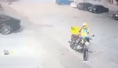اخبار اليمن الان يمنيين وسعوديين اعتداء دراجته النارية اخبار اليمن الان الحدث اليوم عاجل
