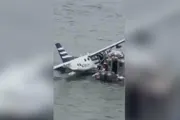 السلام نيوز اخبار اليمن الان أشخاص اضطراري لطائرة مائية نيويورك اخبار اليمن الان الحدث اليوم عاجل السلام نيوز