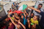 عدن تايم اخبار اليمن الان مشترك أميركي سيراقب تنفيذ اتفاق اخبار اليمن الان الحدث اليوم عاجل عدن تايم