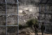 صحيفة الثورة صنعاء اخبار اليمن الان وانتهاكات نفذتها الإسرائيلي الأراضي السورية اخبار اليمن الان الحدث اليوم عاجل صحيفة الثورة صنعاء