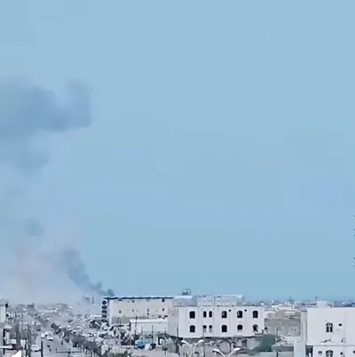 اخبار اليمن الان أولية لحظة استهداف ميناء المخا اخبار اليمن الان الحدث اليوم عاجل