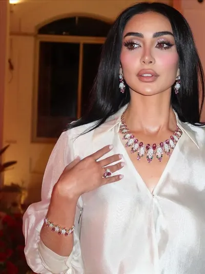 اخبار اليمن الان ألوان أنثوية إطلالة الغندور الأكثر اخبار اليمن الان الحدث اليوم عاجل