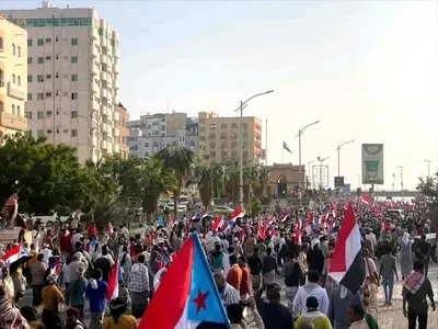 اخبار اليمن الان تظاهرة المكلا الانتقالي والرئيس الزبيدي اخبار اليمن الان الحدث اليوم عاجل