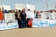 حياه عدن الإخباري اخبار اليمن الان احتجاجات عمالية مطالبات التنفيذي التهميش اخبار اليمن الان الحدث اليوم عاجل حياه عدن الإخباري