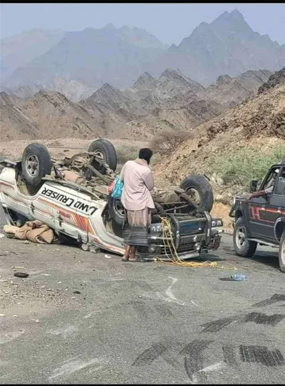 اخبار اليمن الان انقلاب سيارة خط ثنهة بيافع اخبار اليمن الان الحدث اليوم عاجل