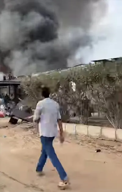 اخبار اليمن الان إندلاع هناجر بالقرب مدينة الجديدة اخبار اليمن الان الحدث اليوم عاجل