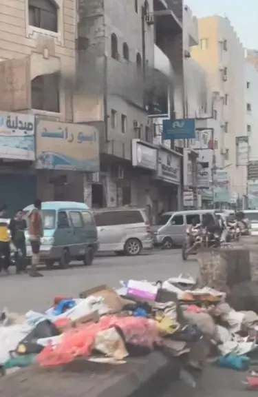 اخبار اليمن الان بالقمامة مواطنون يشكون التلوث البيئي اخبار اليمن الان الحدث اليوم عاجل