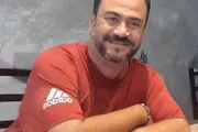 كريتر إسكاي اخبار اليمن الان كرامان متأثرا بإصابته بالحزن المكلا اخبار اليمن الان الحدث اليوم عاجل كريتر إسكاي