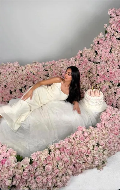 اخبار اليمن الان وأناقة إطلالة الغندور ميلادها القلوب اخبار اليمن الان الحدث اليوم عاجل