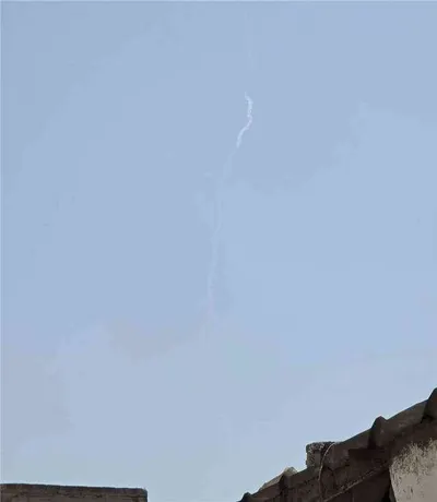 اخبار اليمن الان صورة لاطلاق صاروخ باليستي اخبار اليمن الان الحدث اليوم عاجل