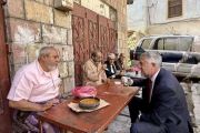 سفير الاتحاد الأوروبي يرتشف الشاي في باب موسى...