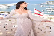 صحيفة المرصد اخبار اليمن الان الأنظار بفستان الدانتيل الأبيض الساحر اخبار اليمن الان الحدث اليوم عاجل صحيفة المرصد