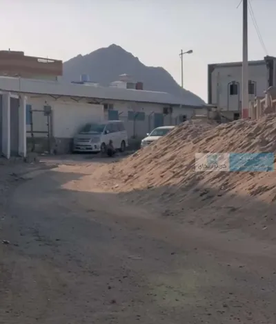 اخبار اليمن الان بالرمل شحنات حمولتها الرمل المواطنين اخبار اليمن الان الحدث اليوم عاجل