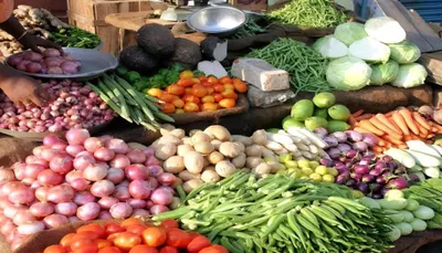 اخبار اليمن الان أسعار الخضروات والفواكه بأسواق الأحد اخبار اليمن الان الحدث اليوم عاجل